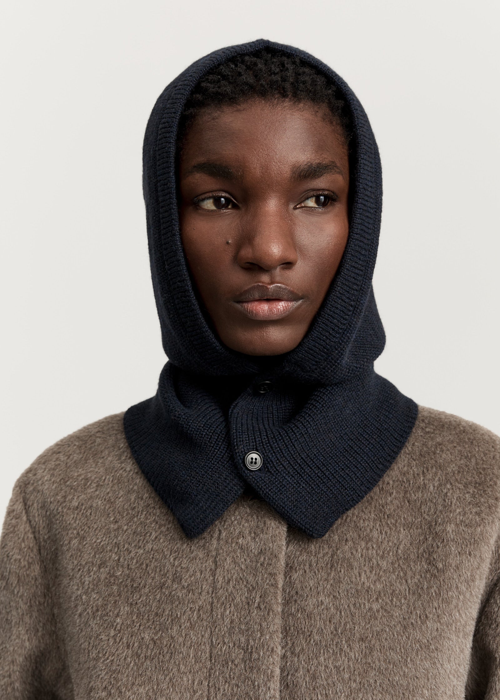 Cindy balaclava – pure llama | Black Navy Hat aiayu