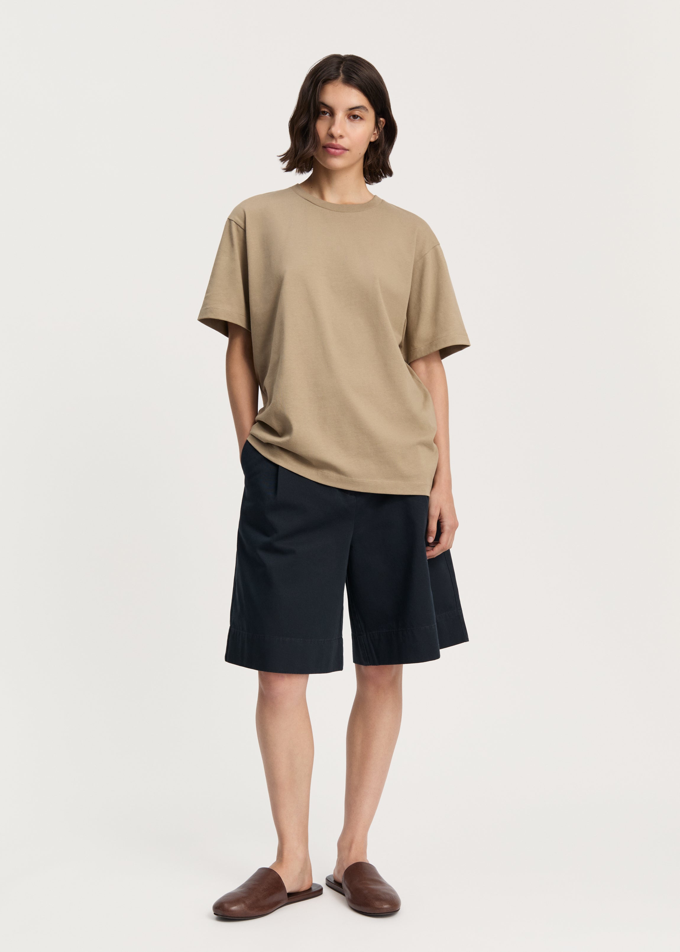 Classic circular tee | Clay T-shirt aiayu