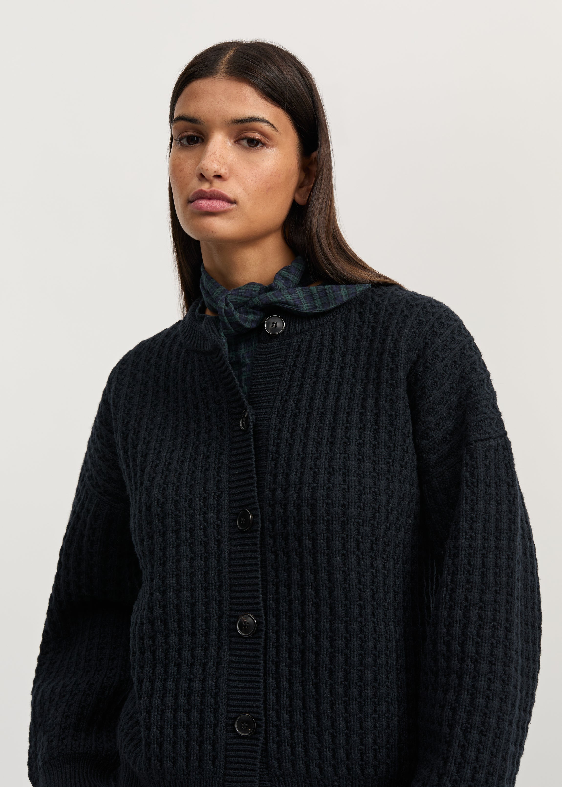 Elan cardigan – highland wool | Black navy Cardigan aiayu