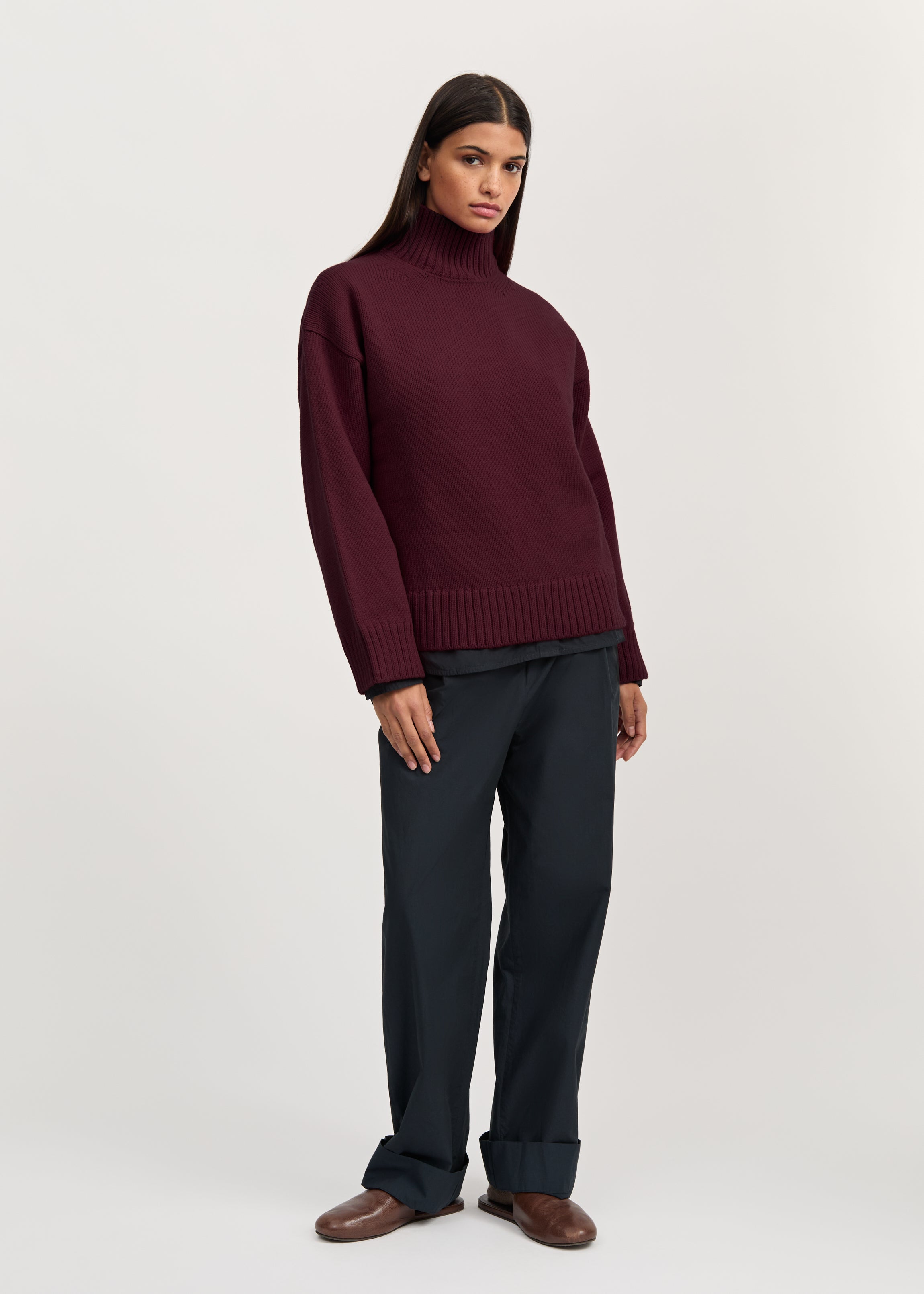 Farah sweater – highland wool | Bordeaux Sweater aiayu