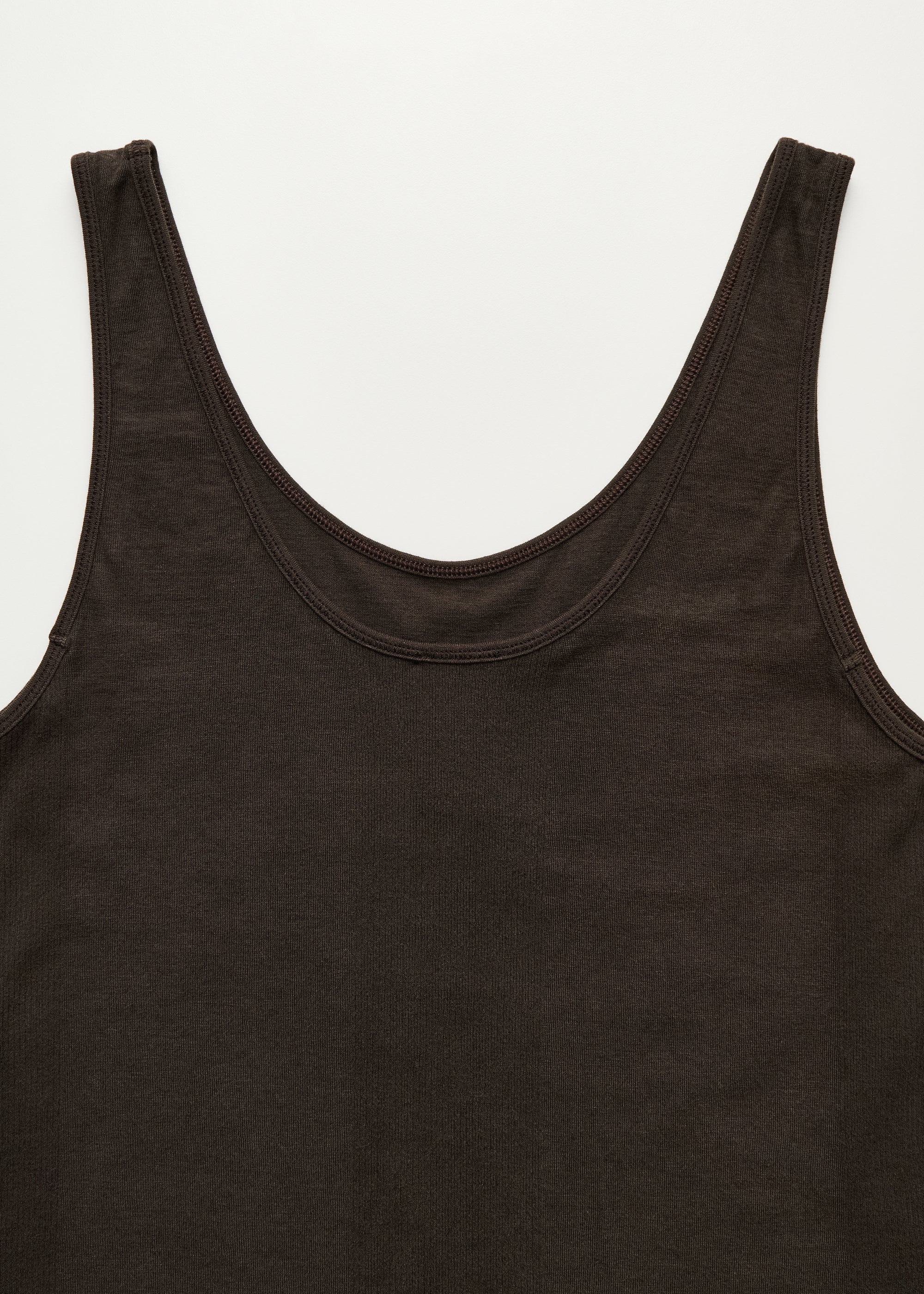 Gentle tank – cashmere | Dark Brown Top aiayu