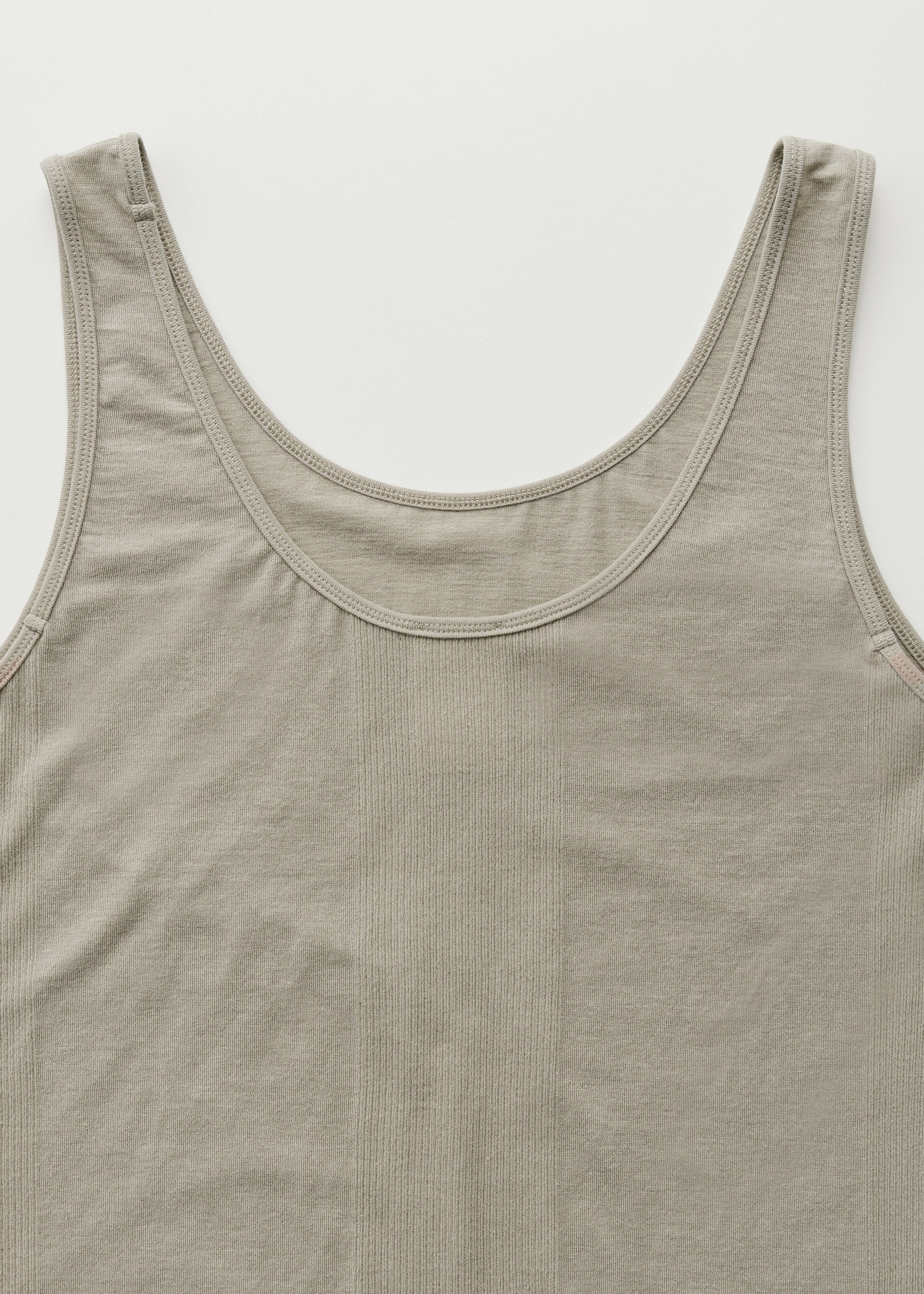 Gentle tank – cashmere | Grey Top aiayu