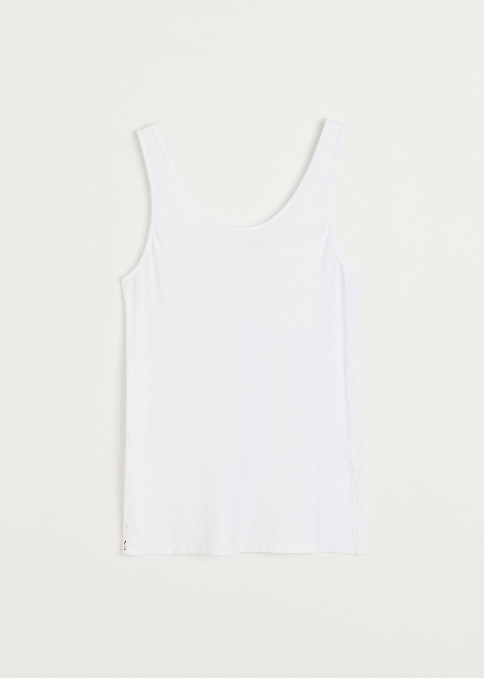 Gentle tank – cashmere | White Top aiayu