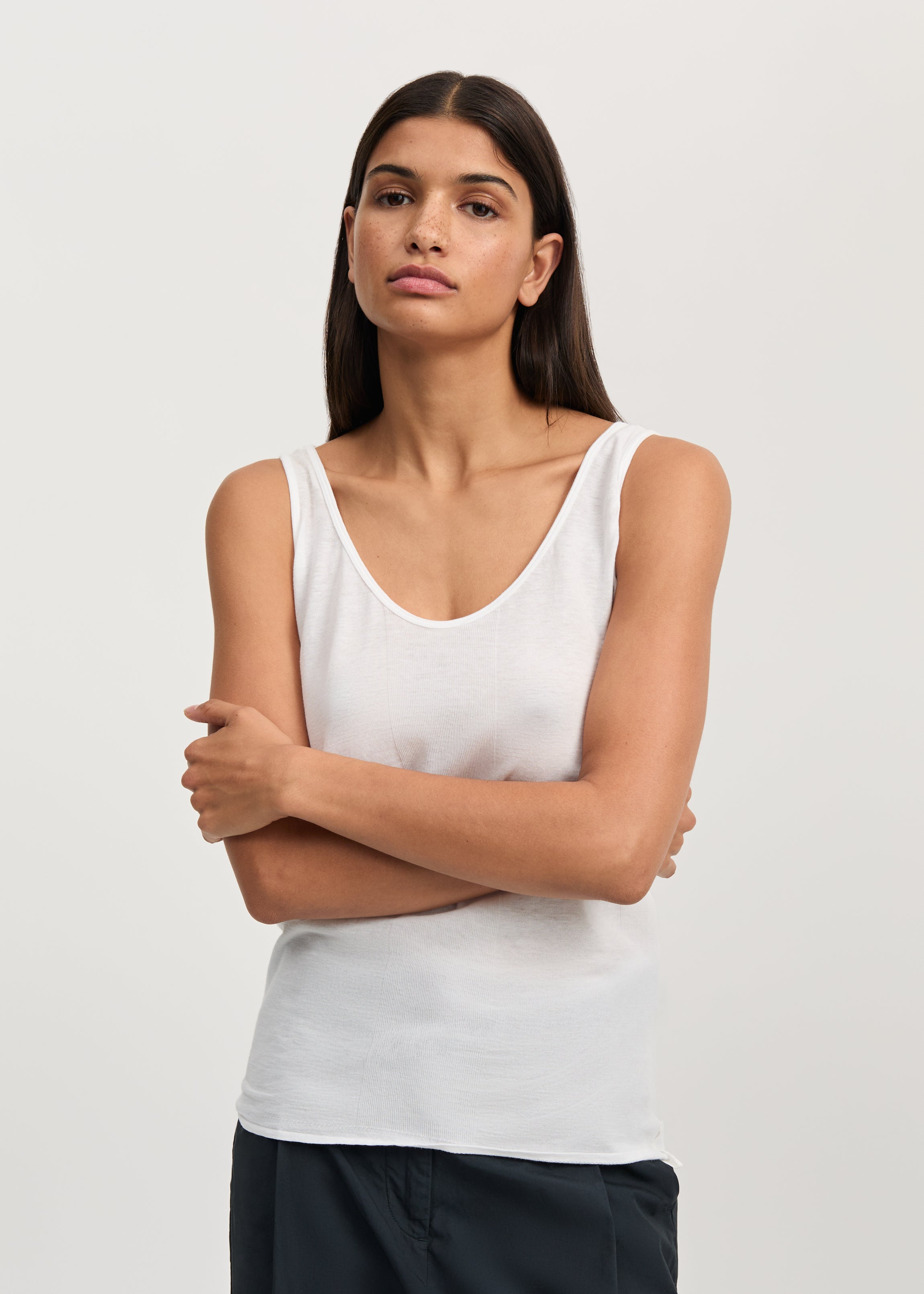 Gentle tank – cotton cashmere blend | White Top aiayu