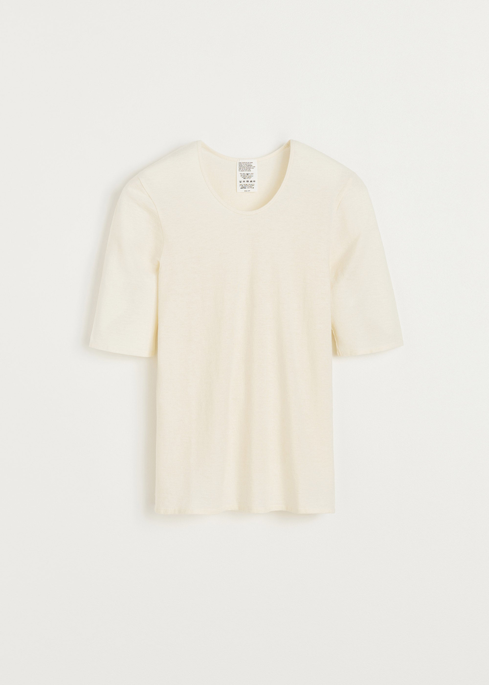 Gentle tee – cashmere | Pure Ecru Blouse aiayu