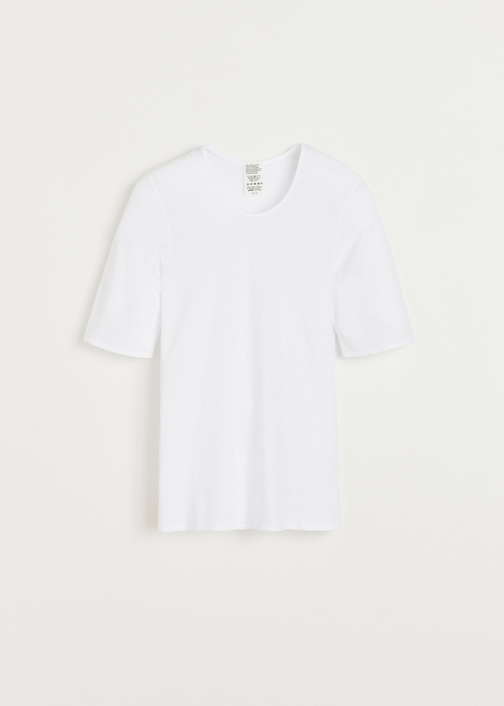 Gentle tee – cashmere | White Blouse aiayu