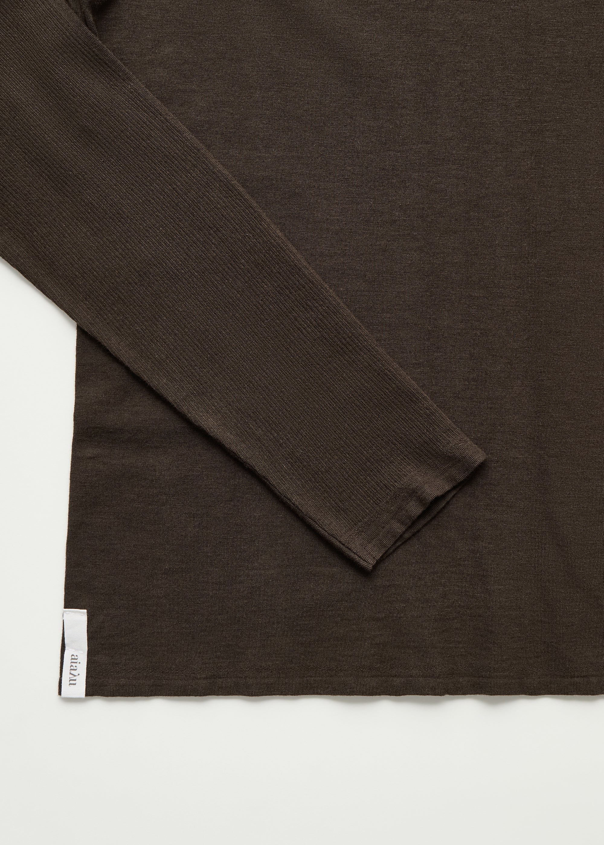 Gentle turtleneck – cashmere | Dark Brown Blouse aiayu