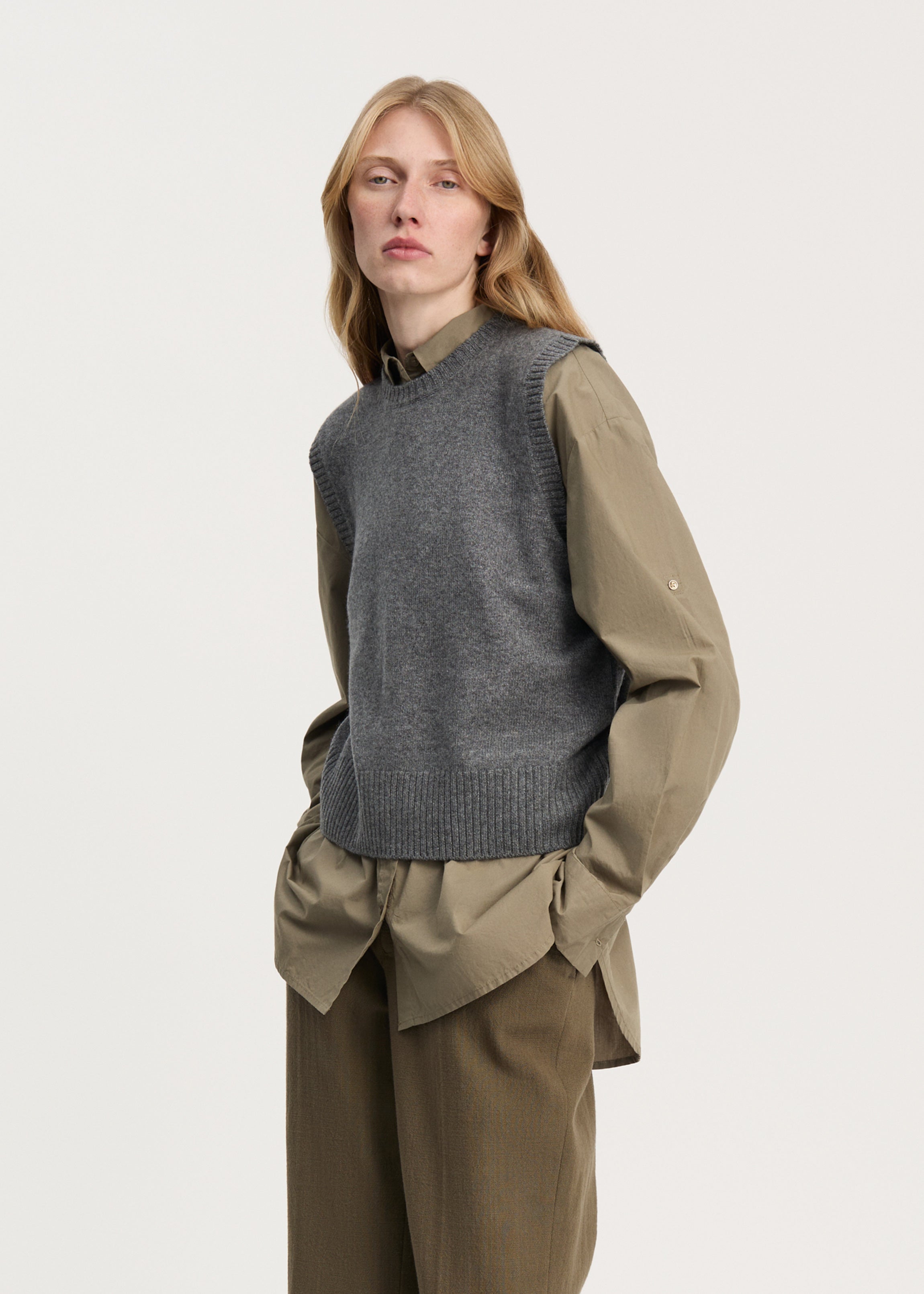 Ingeborg vest – pure cashmere | Stormy Vest aiayu