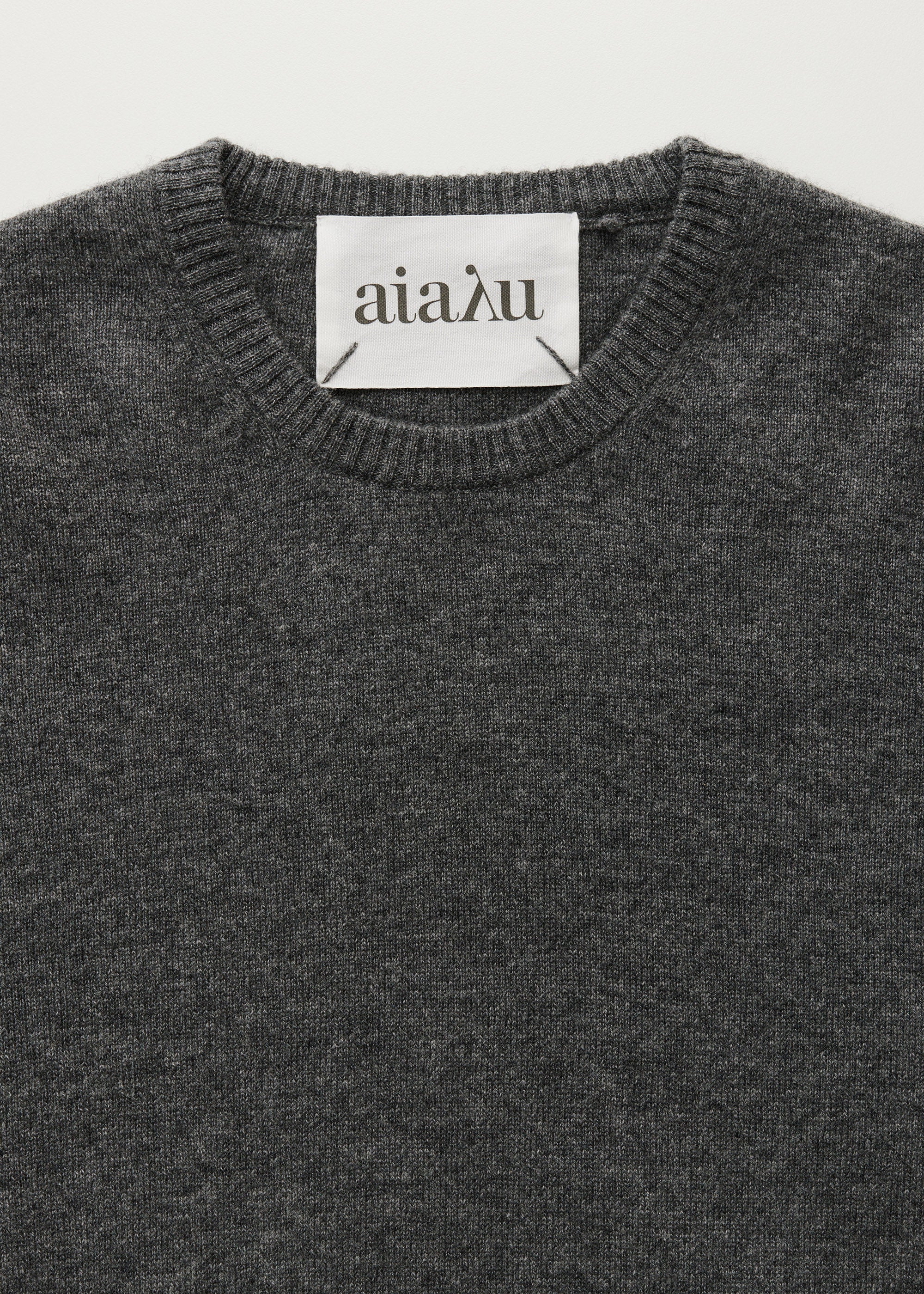 Leonardo sweater – pure cashmere | Stormy Sweater aiayu