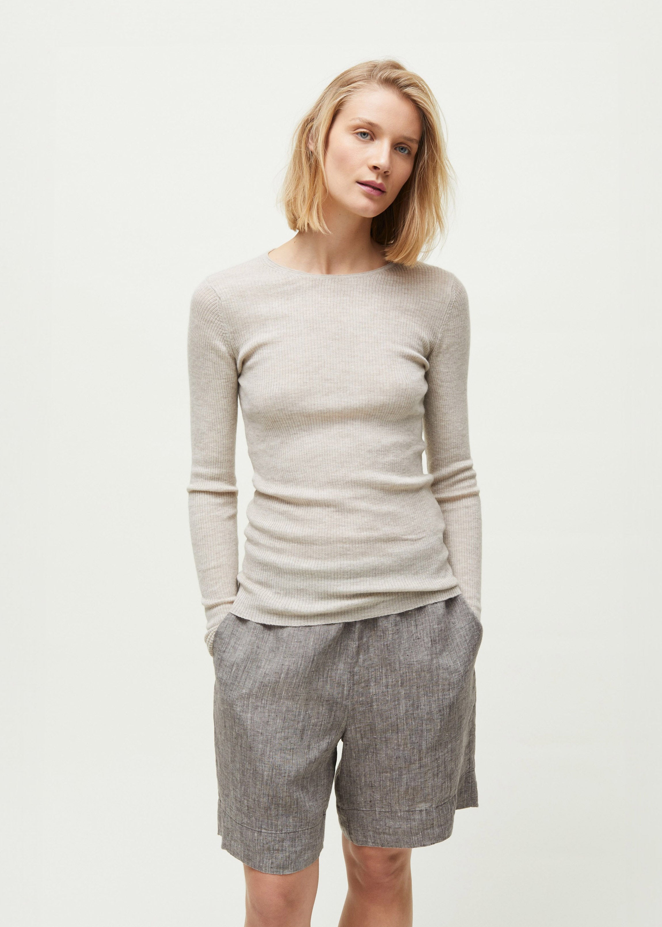 Madigan blouse – cashmere | Nature Blouse aiayu