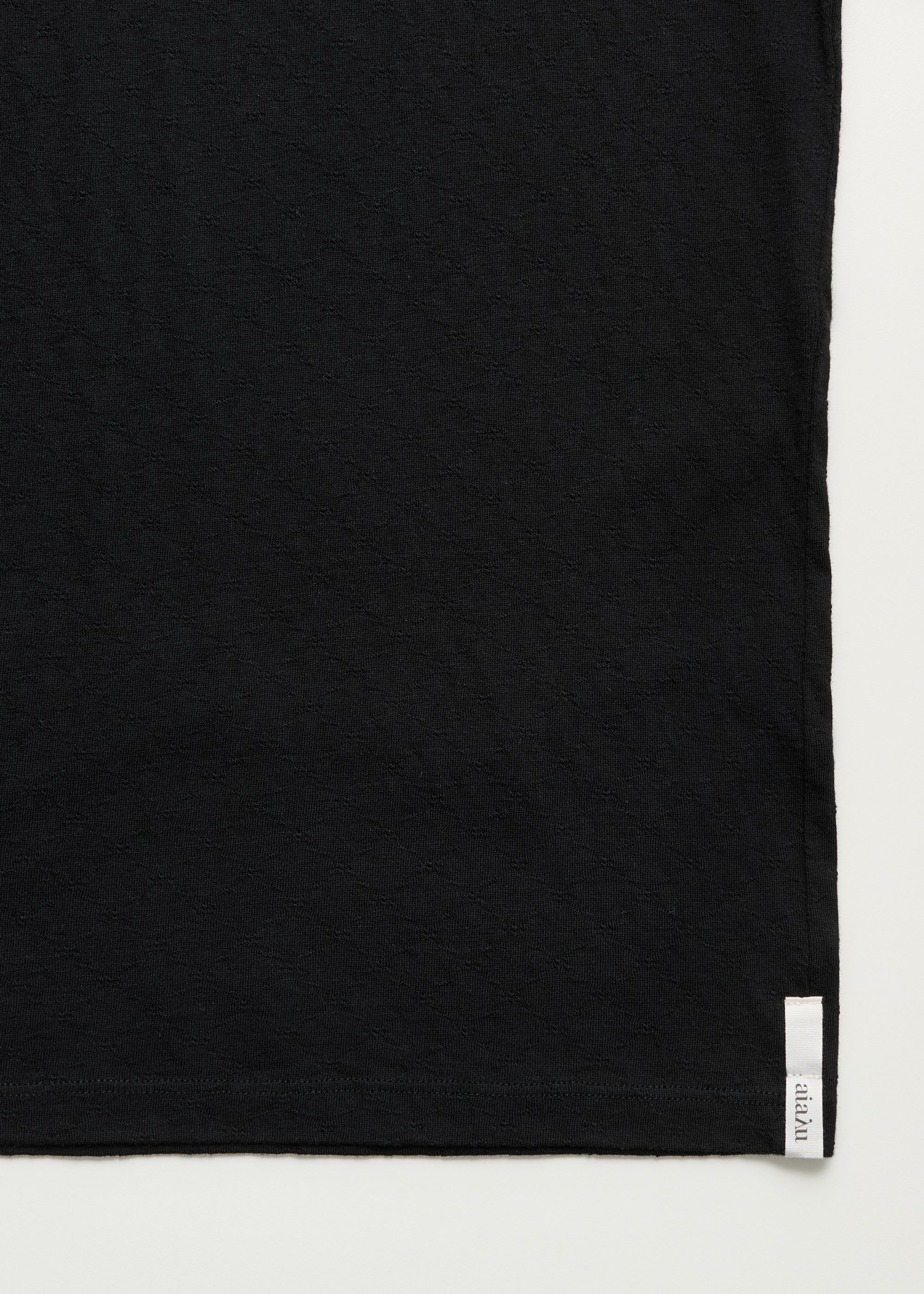 Messhu tee | Black T-shirt aiayu