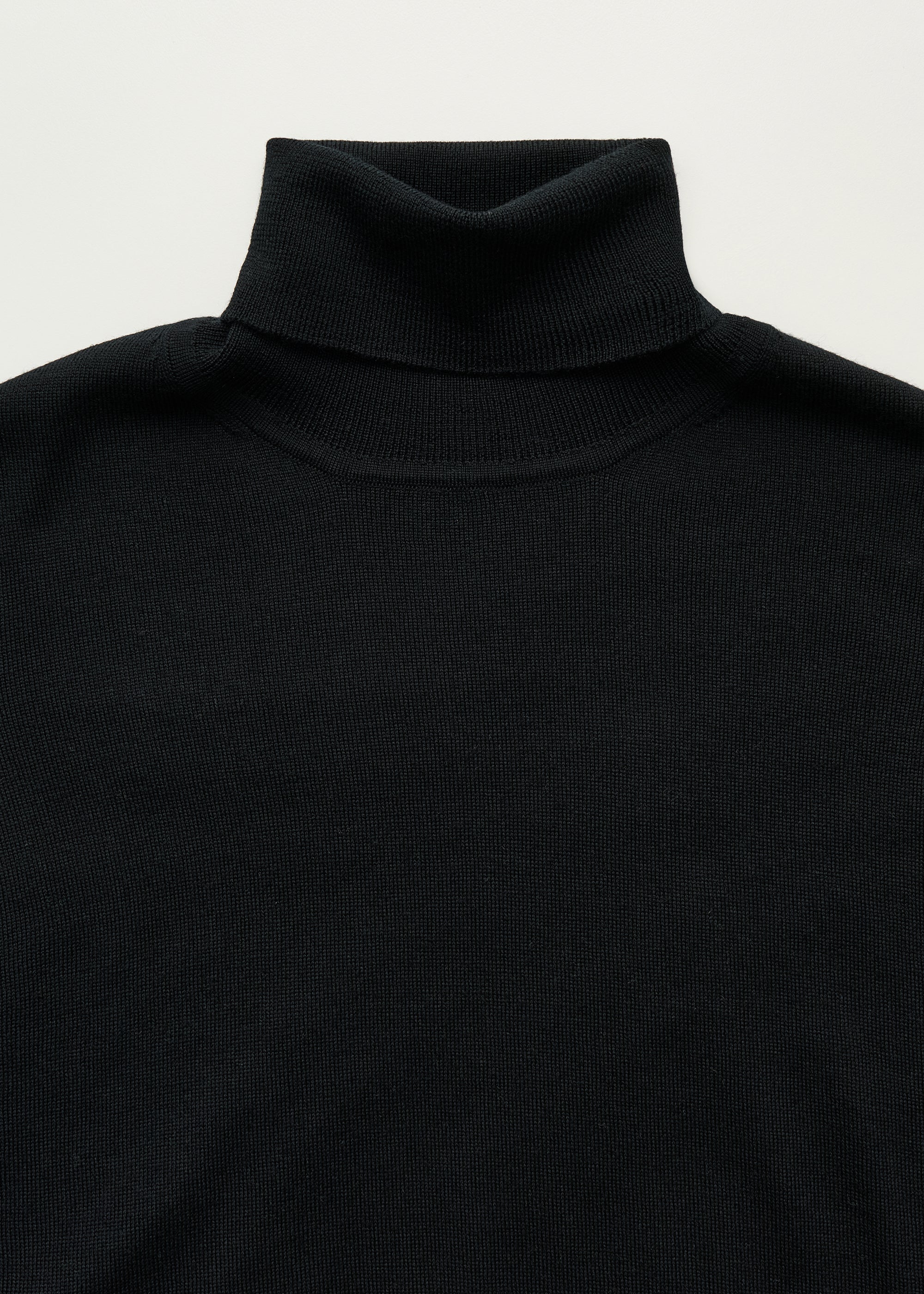 Quinn sweater – merino wool | Black Sweater aiayu