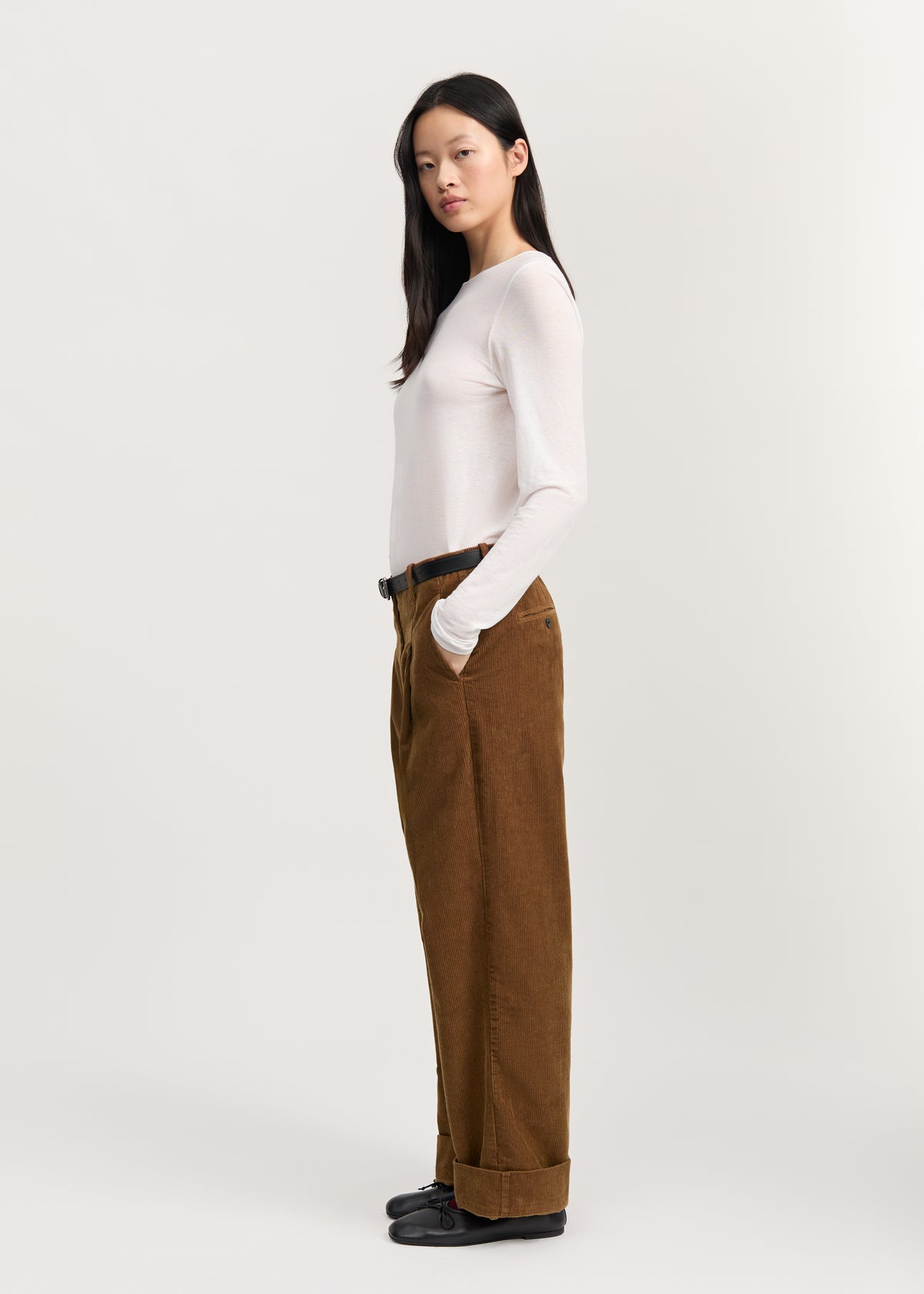 Toto pant corduroy | Cognac Pants aiayu