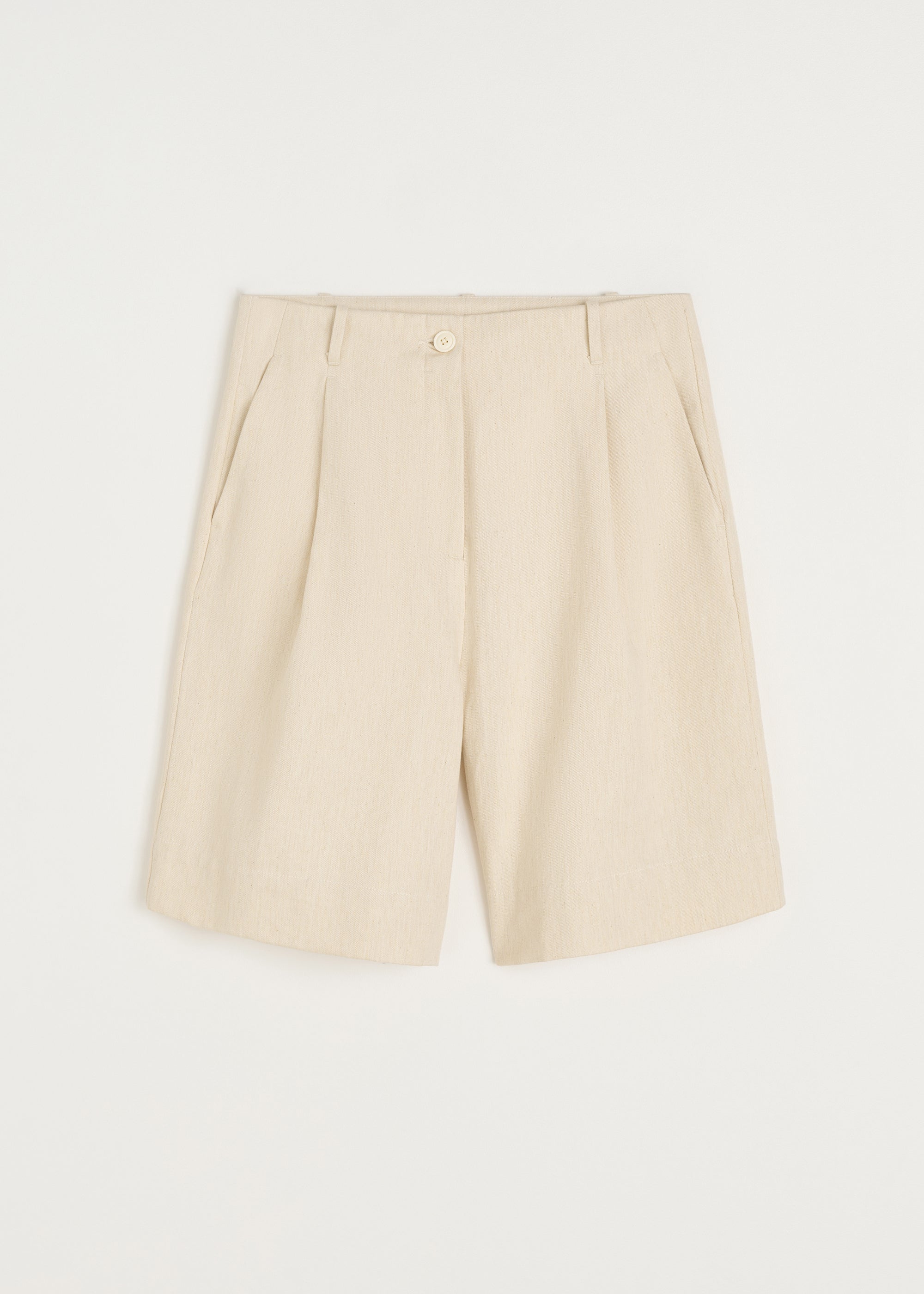 Willy shorts | Pure Sand Shorts aiayu