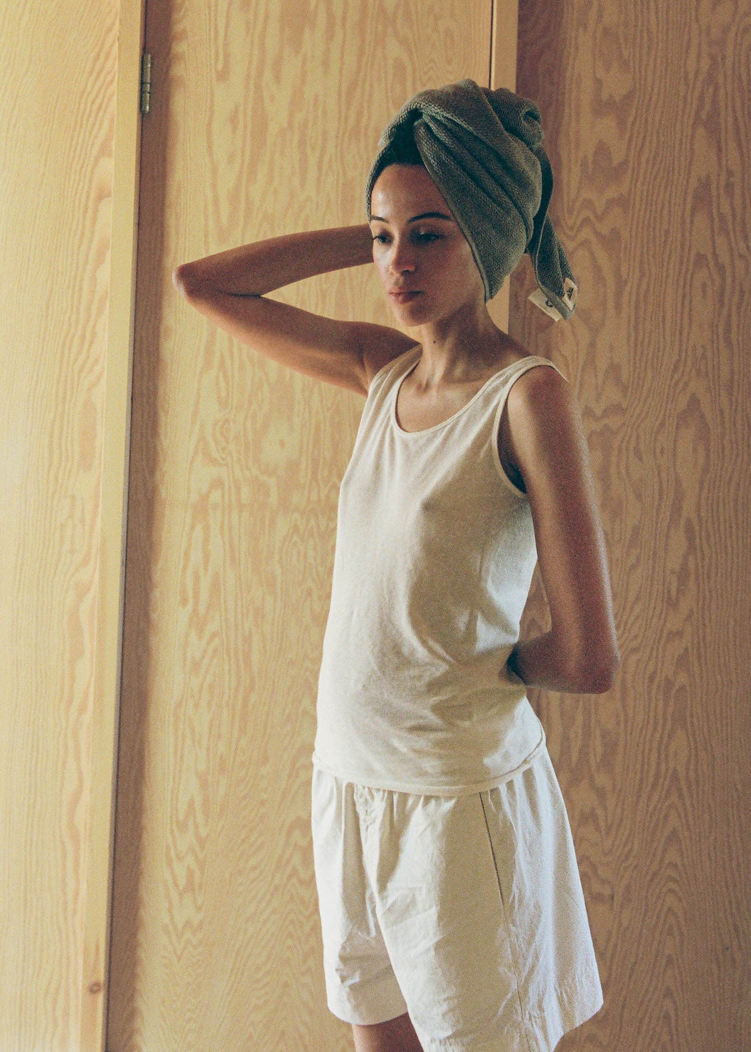 Gentle tank – cashmere | White Top aiayu