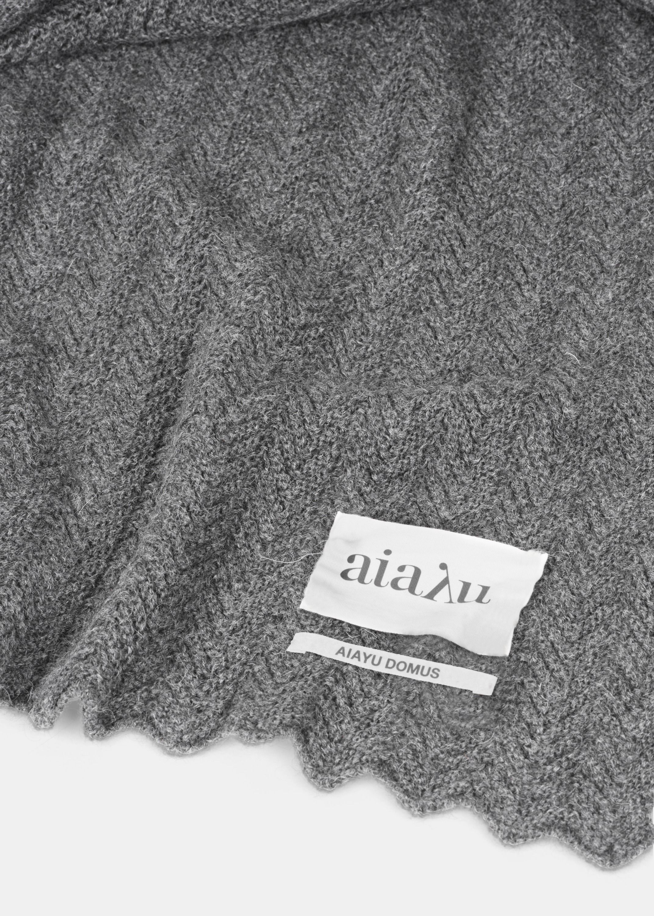 Hollie classic throw - 130x160 | Stormy Throw aiayu