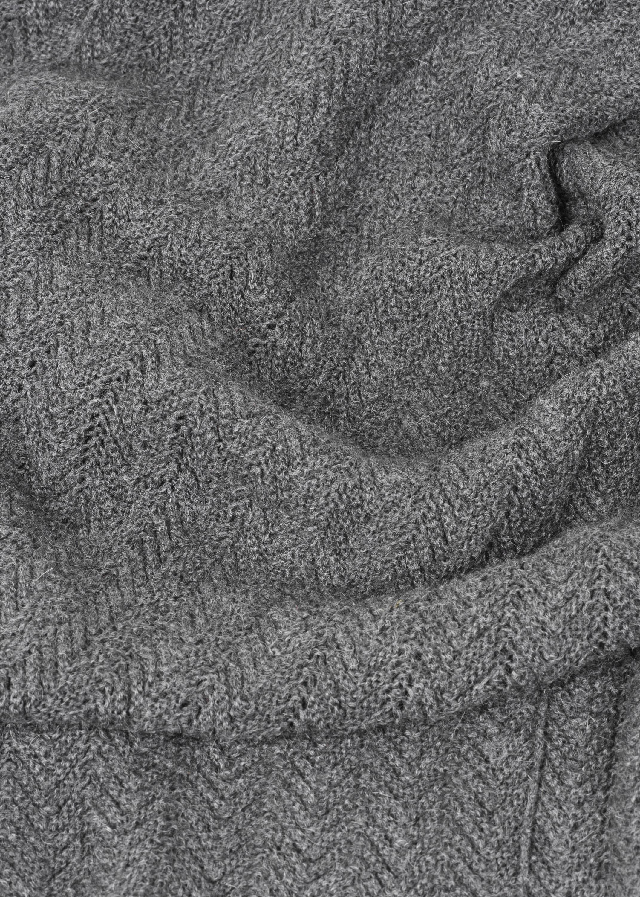 Hollie classic throw - 130x160 | Stormy Throw aiayu