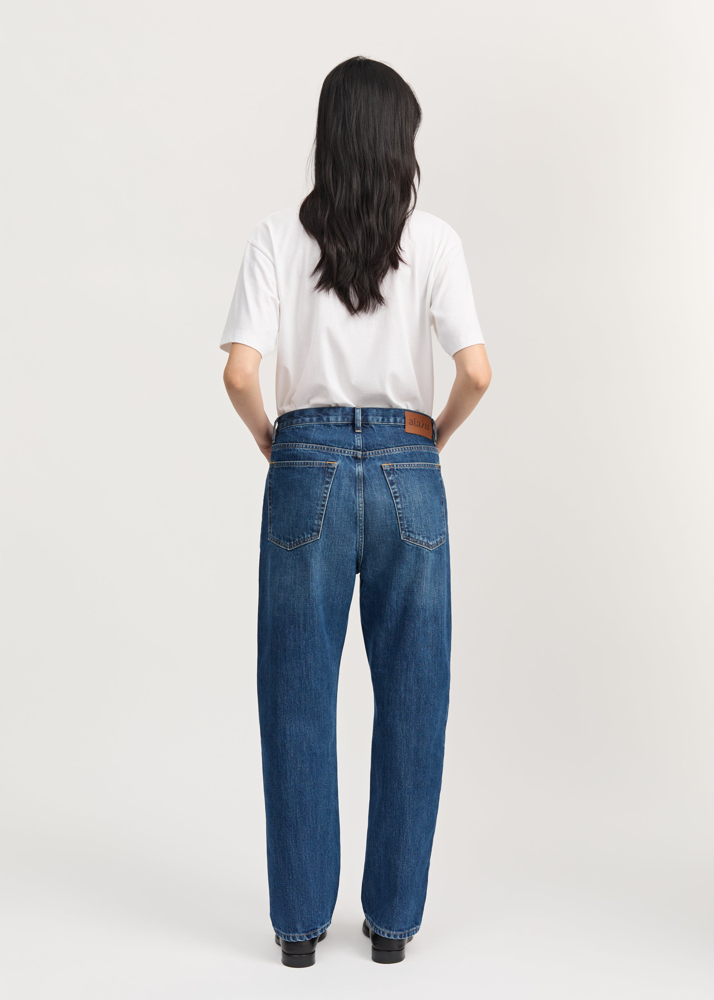 Collin midwaist relaxed jeans | Worn Blue Jeans aiayu