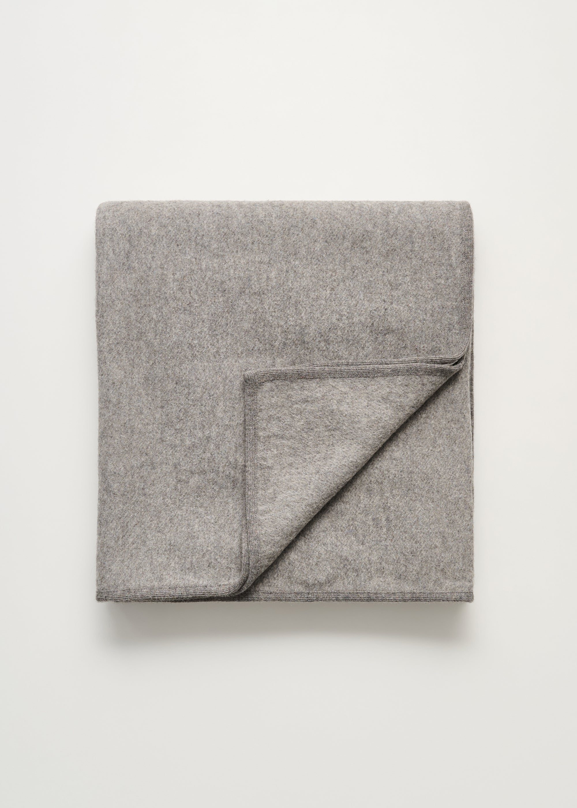 Edvin wool throw | Pure Grey Throw aiayu