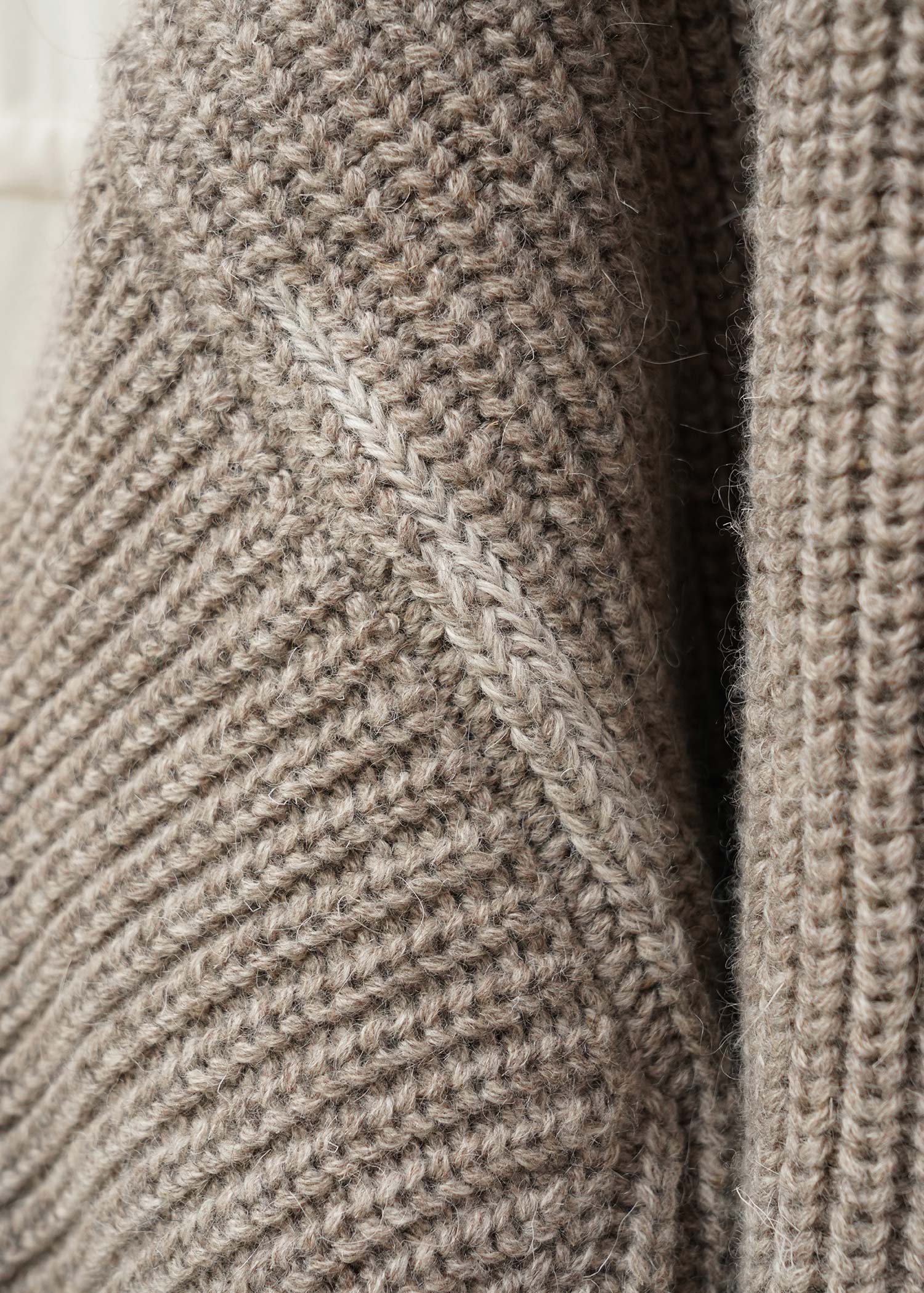 Hera wool sweater - mended | Pure Soil