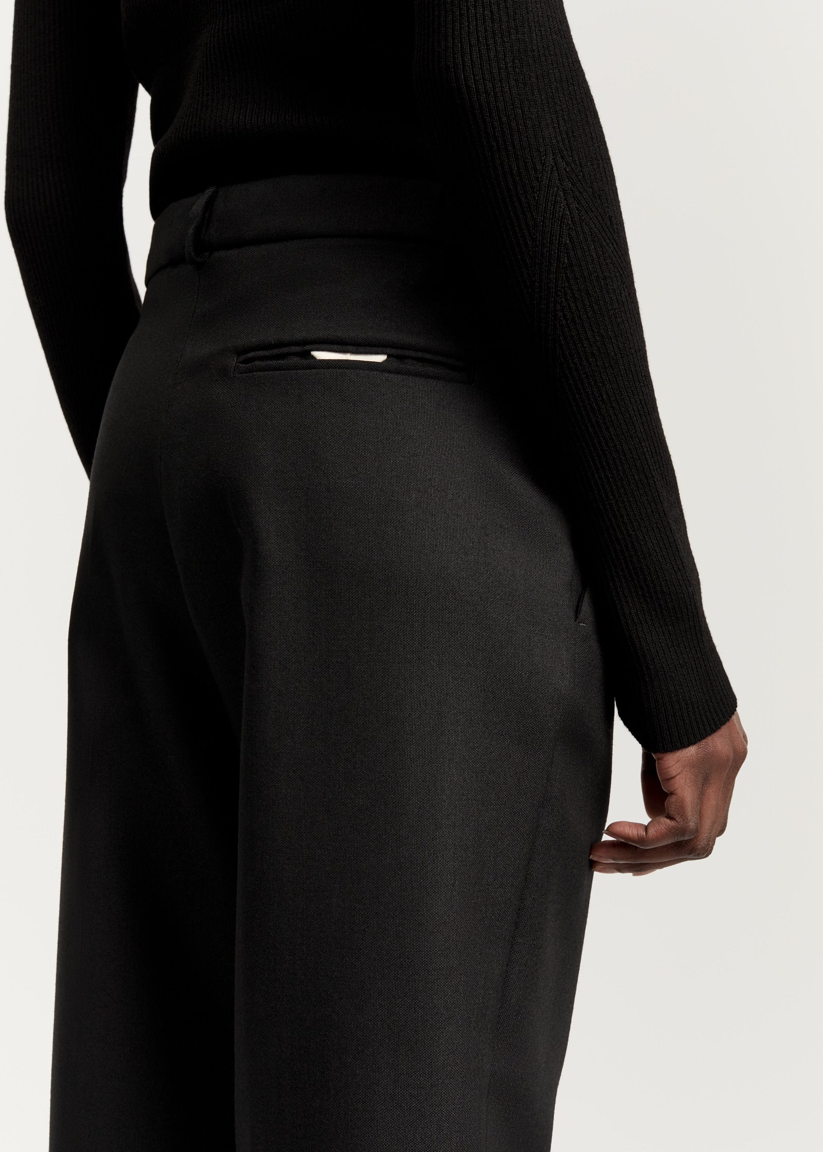 Milo pant wool | Black Pants aiayu