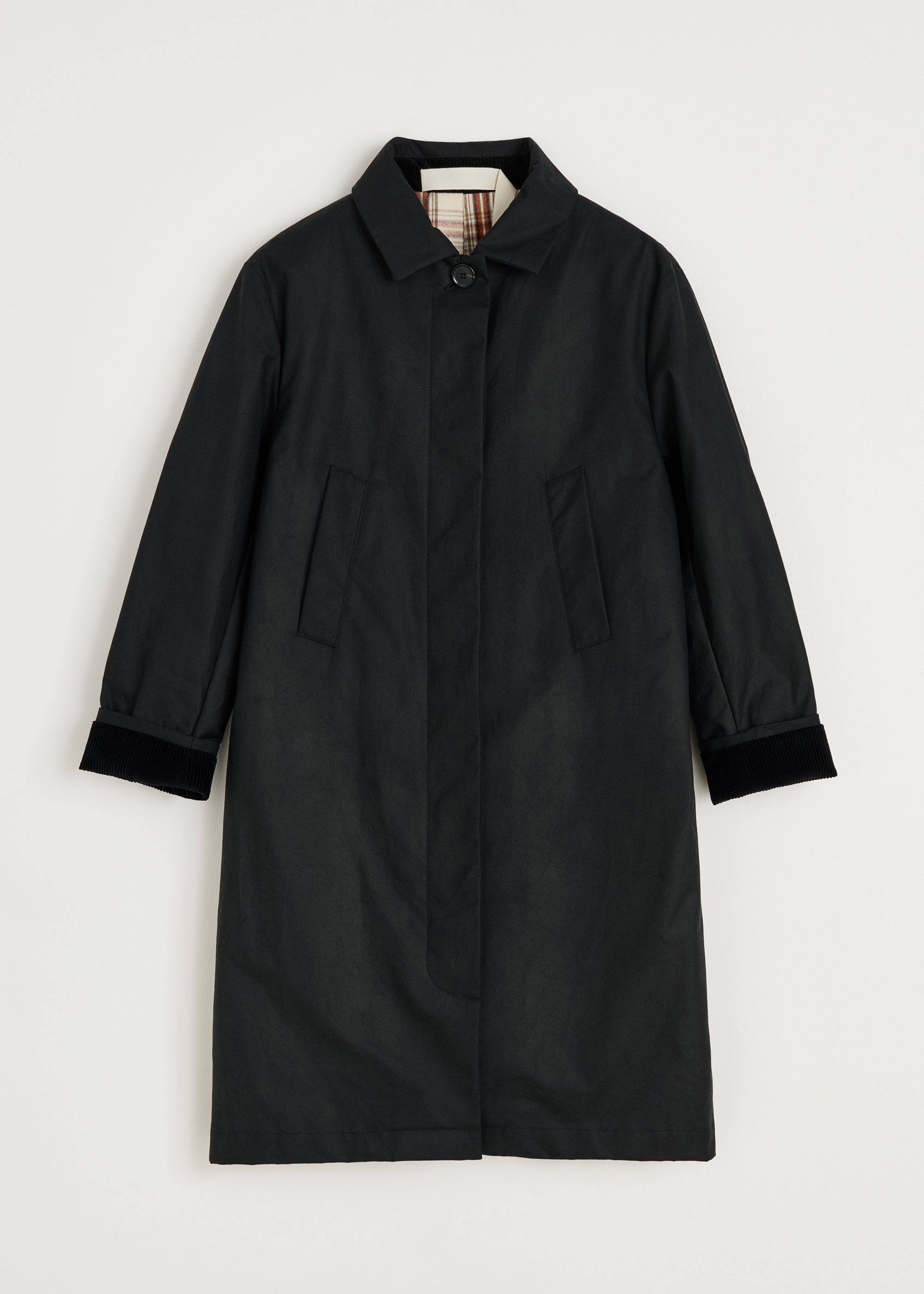 Noor coat – oilskin | Black Jacket aiayu