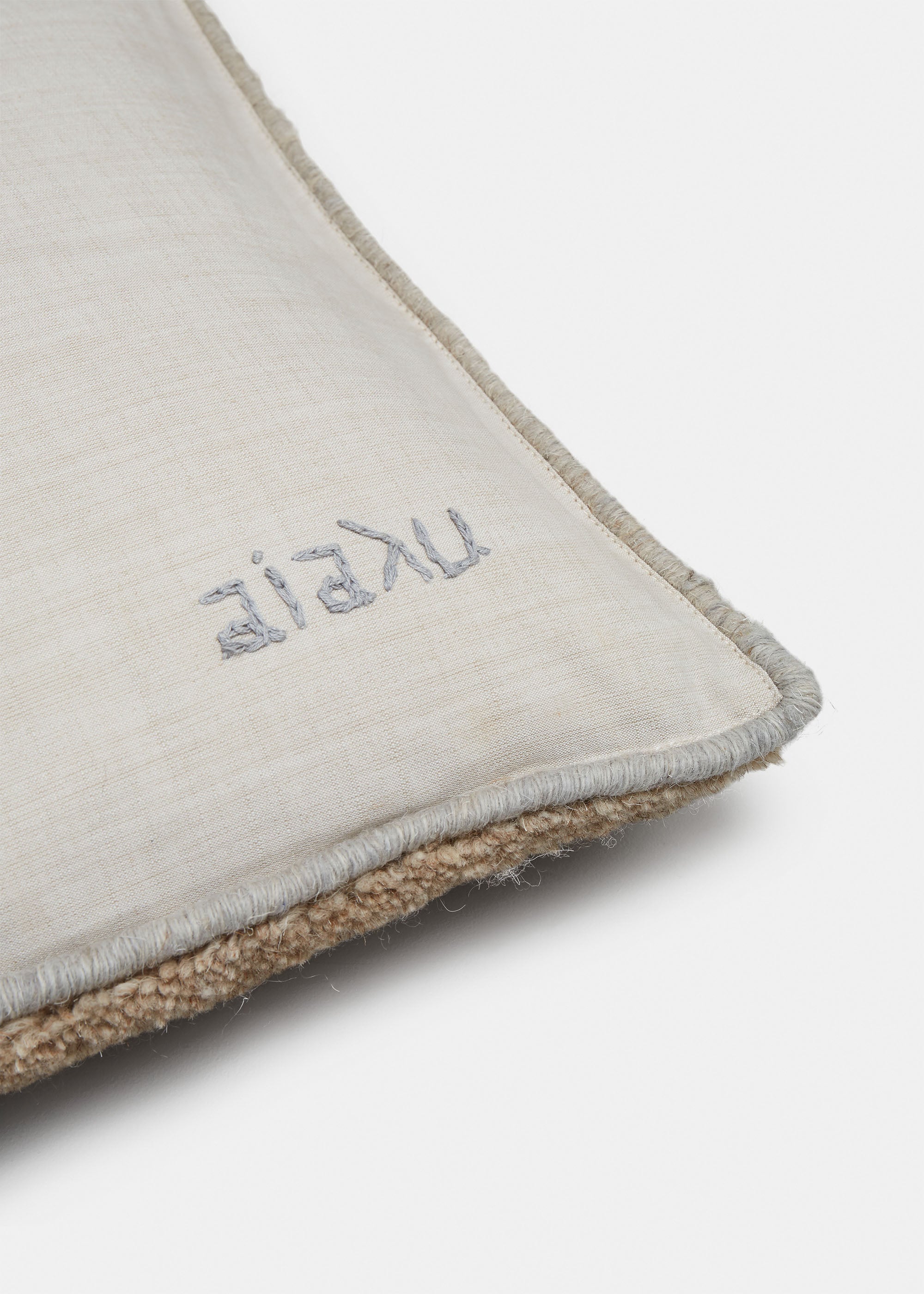 Tide nepal wool pillow - 30x40 | Mix Sky