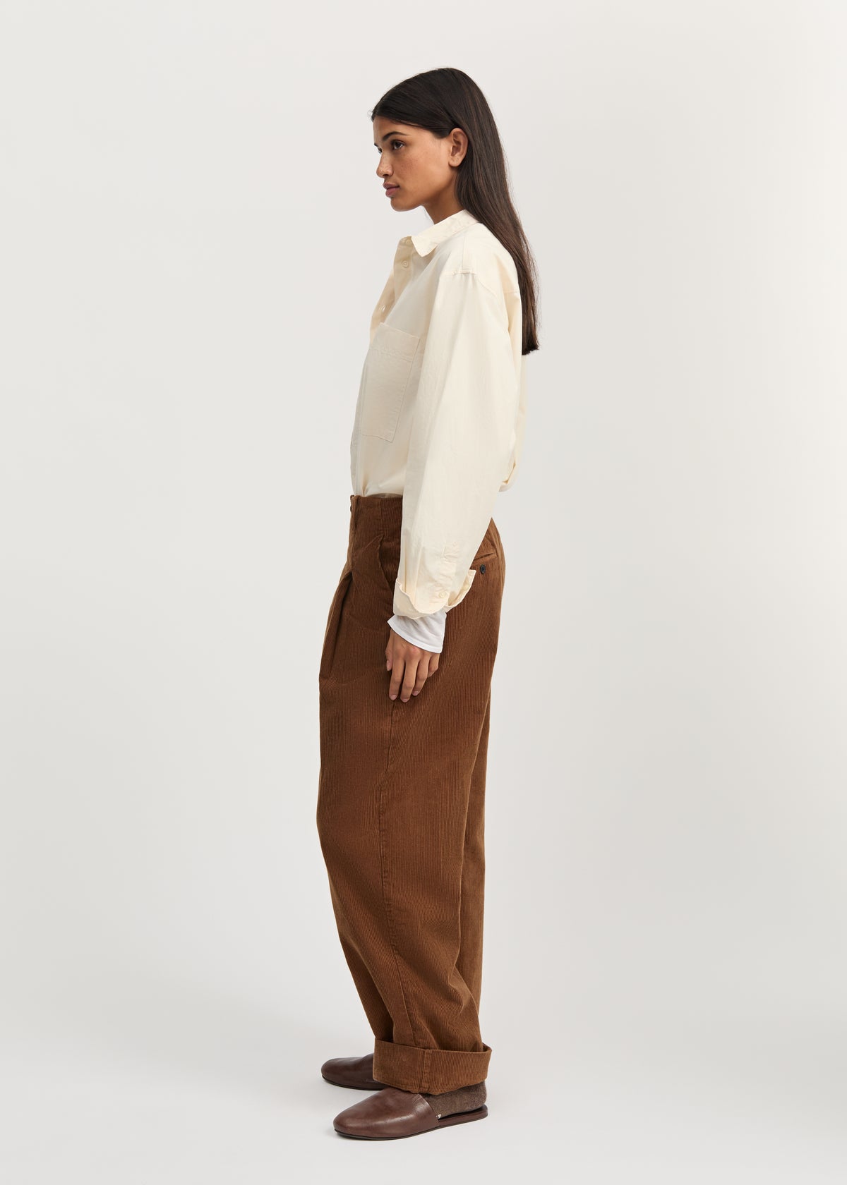 Toto pant corduroy | Cognac Pants aiayu