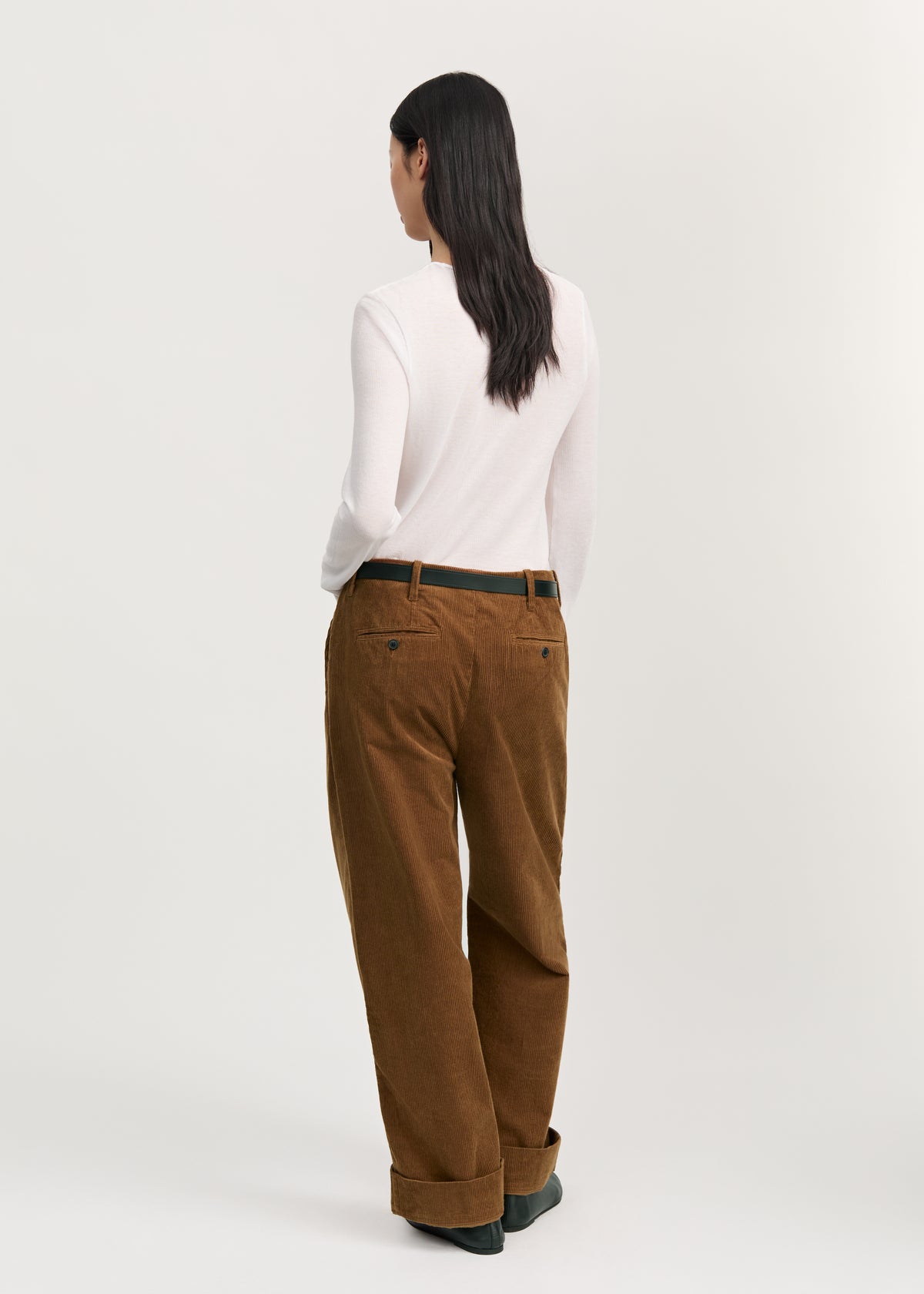Toto pant corduroy | Cognac Pants aiayu