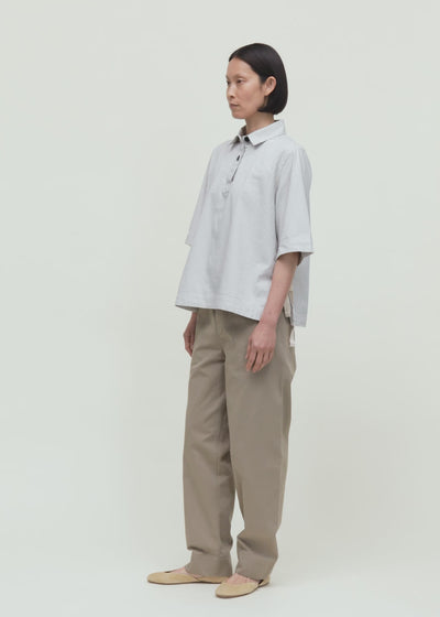 The model's height is 172 cm and is wearing size M.